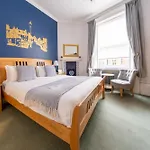 Number 7 Guest House